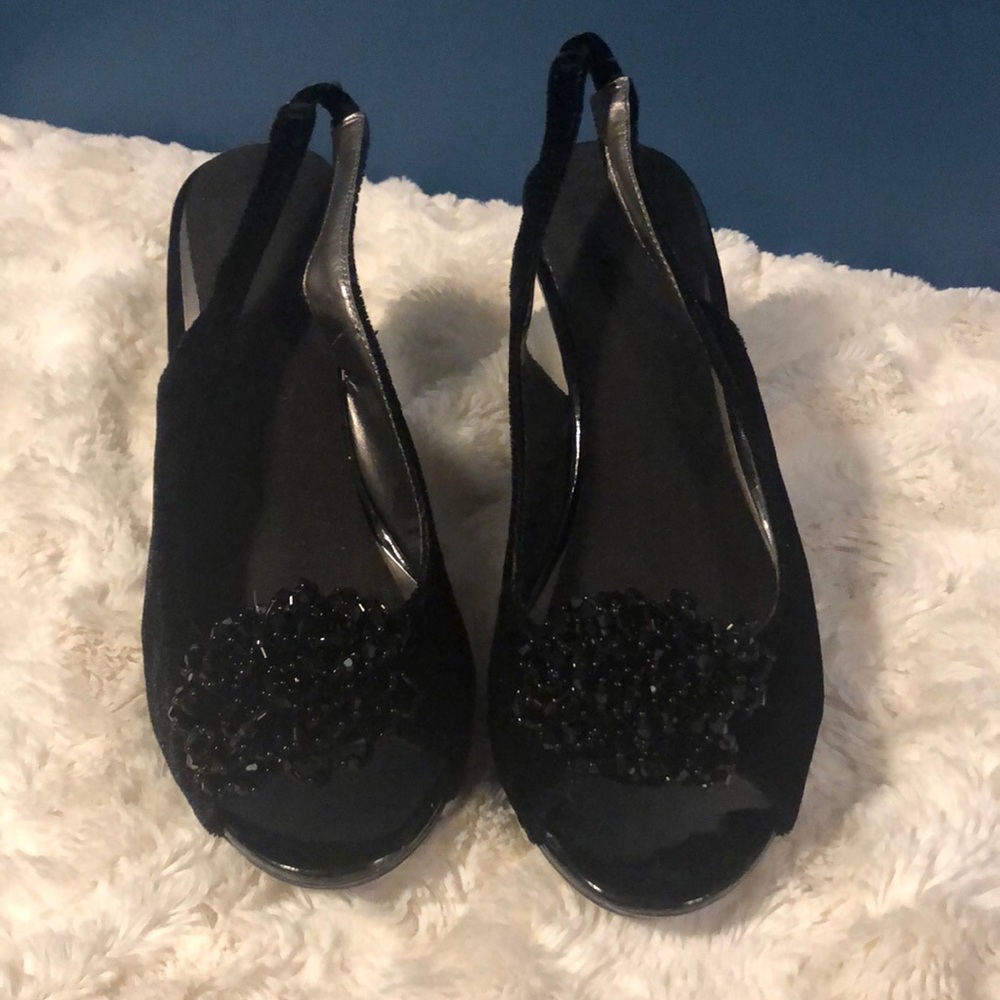 Black heel